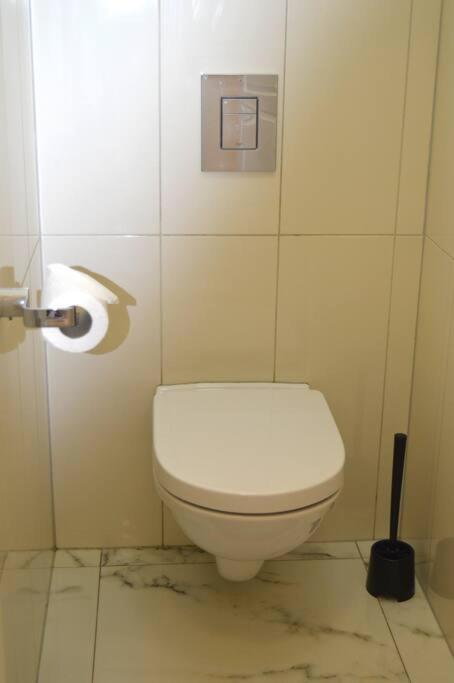Spacious Old Town Family Peachy 2 Bedrooms Apartment, Nearby The Riga Presidential Castle Екстериор снимка