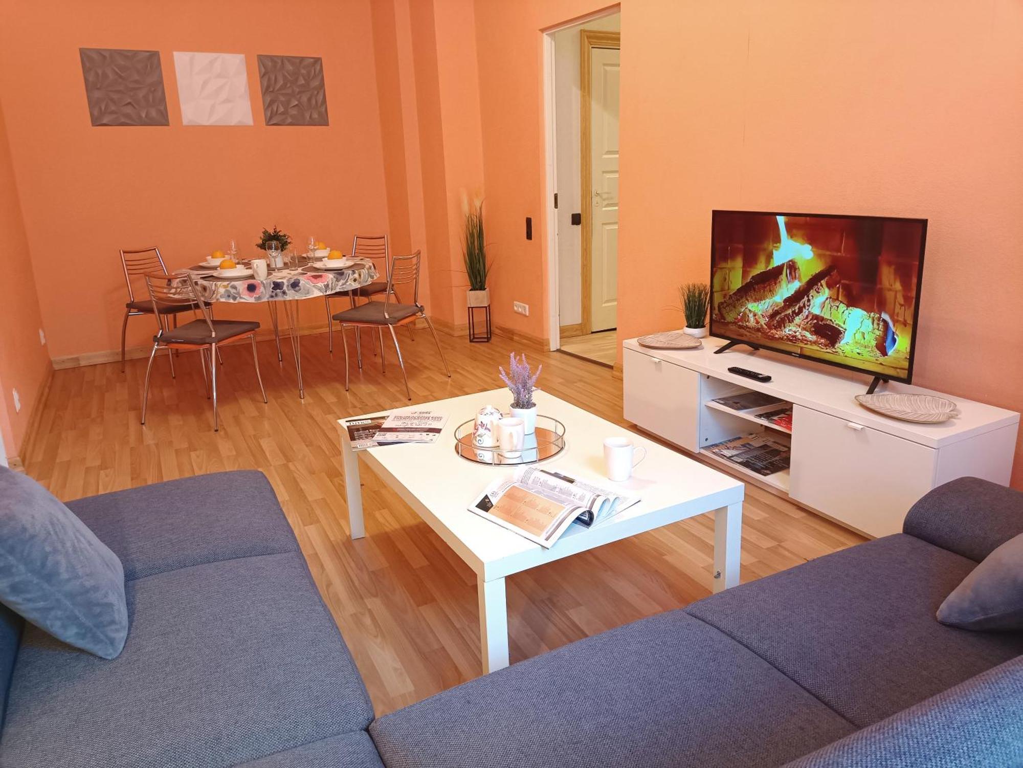 Spacious Old Town Family Peachy 2 Bedrooms Apartment, Nearby The Riga Presidential Castle Екстериор снимка